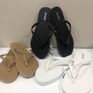 NWT 🔥3 pair bundle Old Navy sandals flip flops